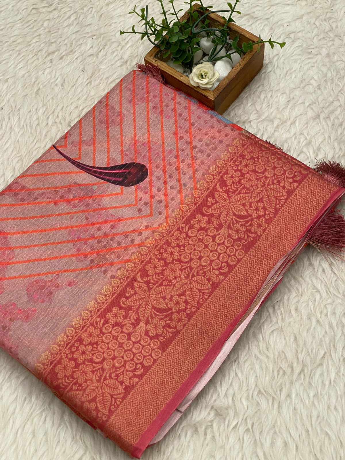 Zari Dola Saree