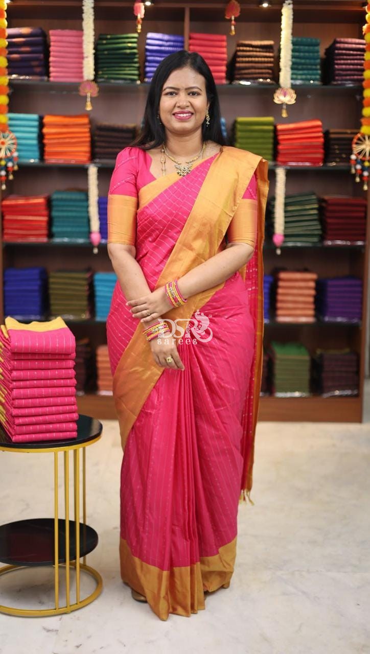 Arani Vairaooshi Soft Silk Saree