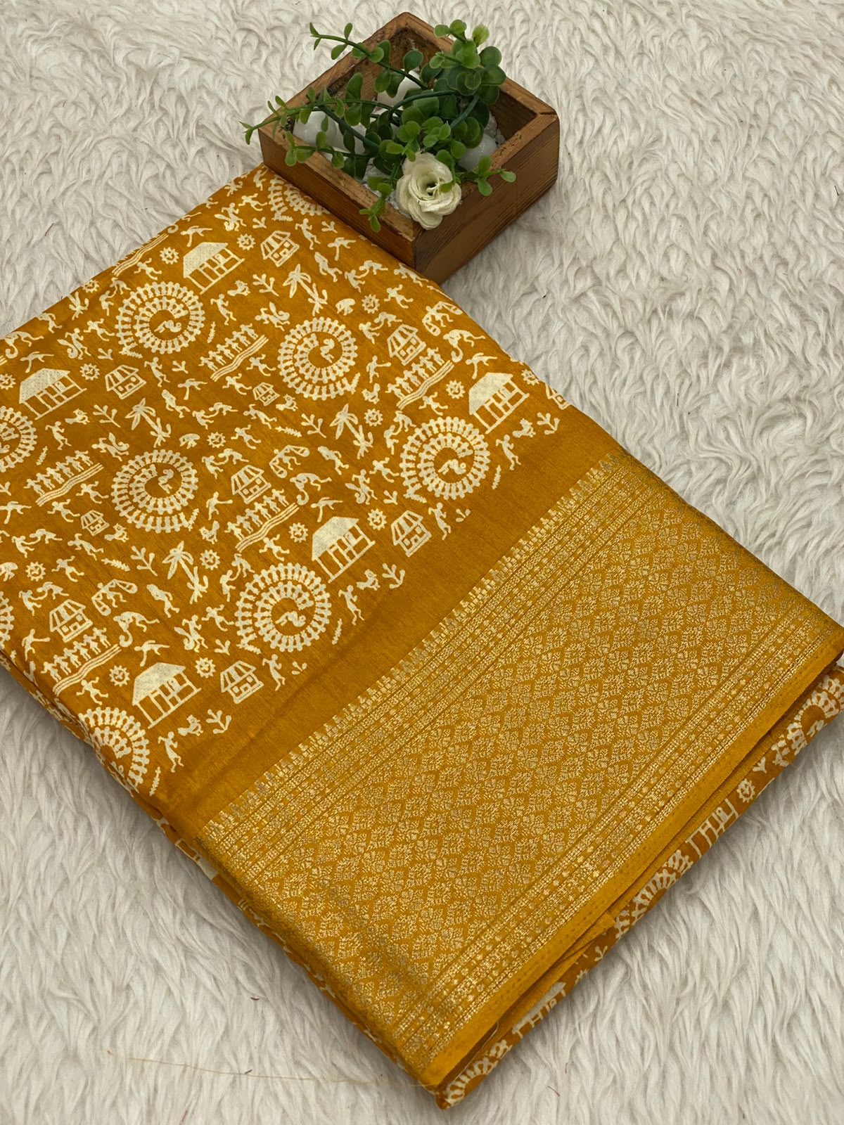 Iconic Dola Silk Sarees