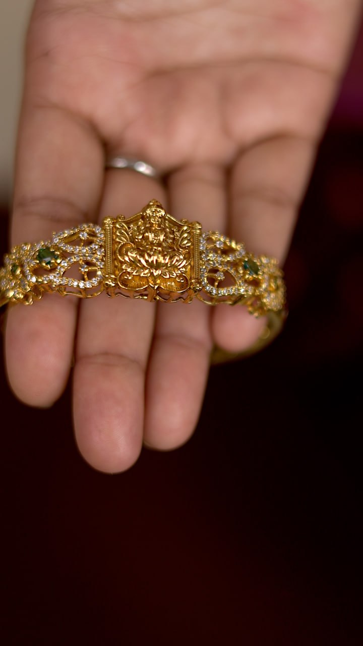 Ad Stone Kappu Bangels