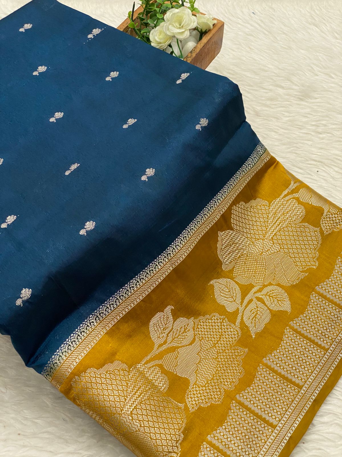 Semi Munga Silk Sarees