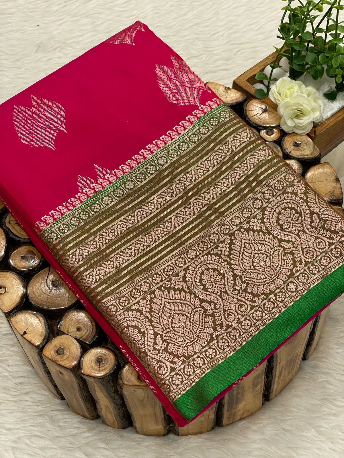 Semi Gadwal Pattu Sarees