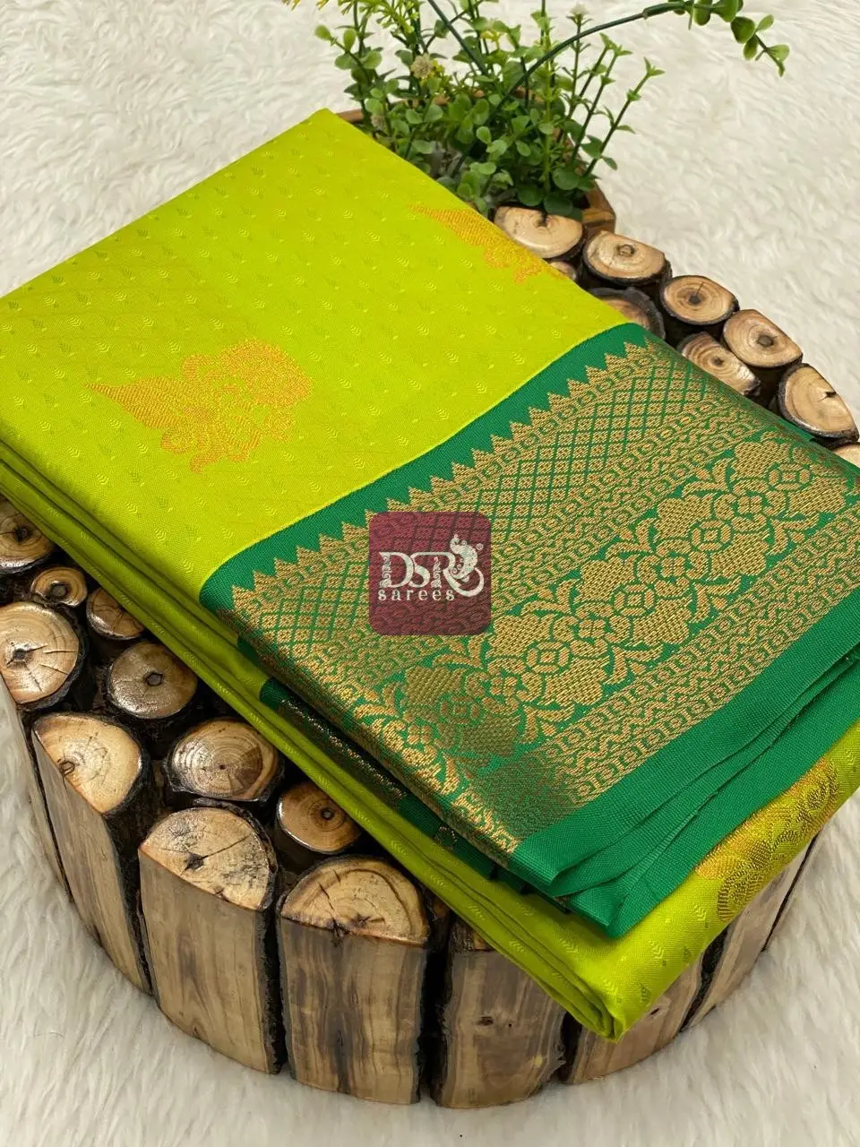 Korvai Border Embose Soft Silk