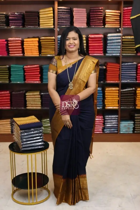 80's Count Chettinadu Sarees W/B