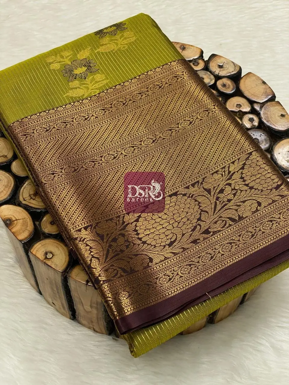 Premium Kanchi Lines Design
