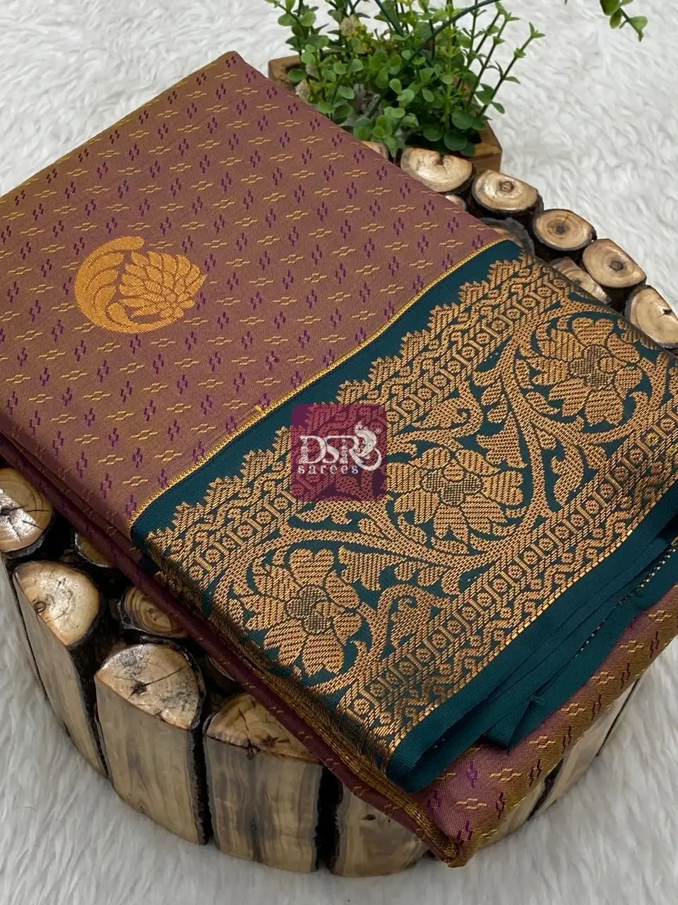 Korvai Border Embose Soft Silk