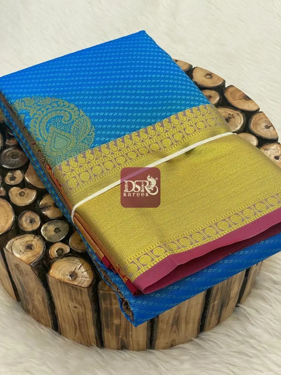 Self Embose Udal Butta Sarees