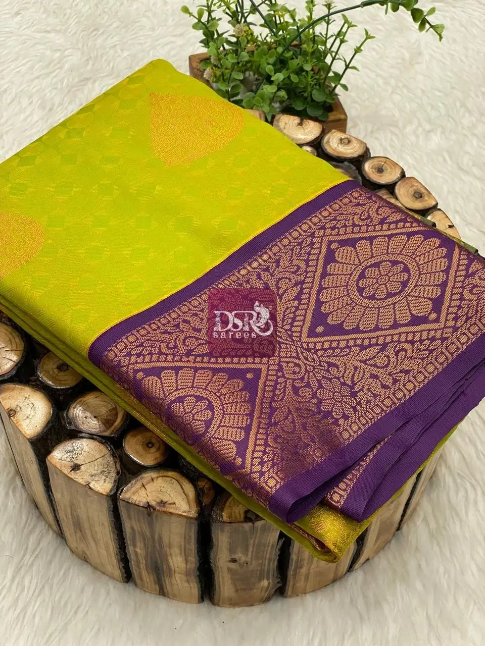 Korvai Border Embose Soft Silk