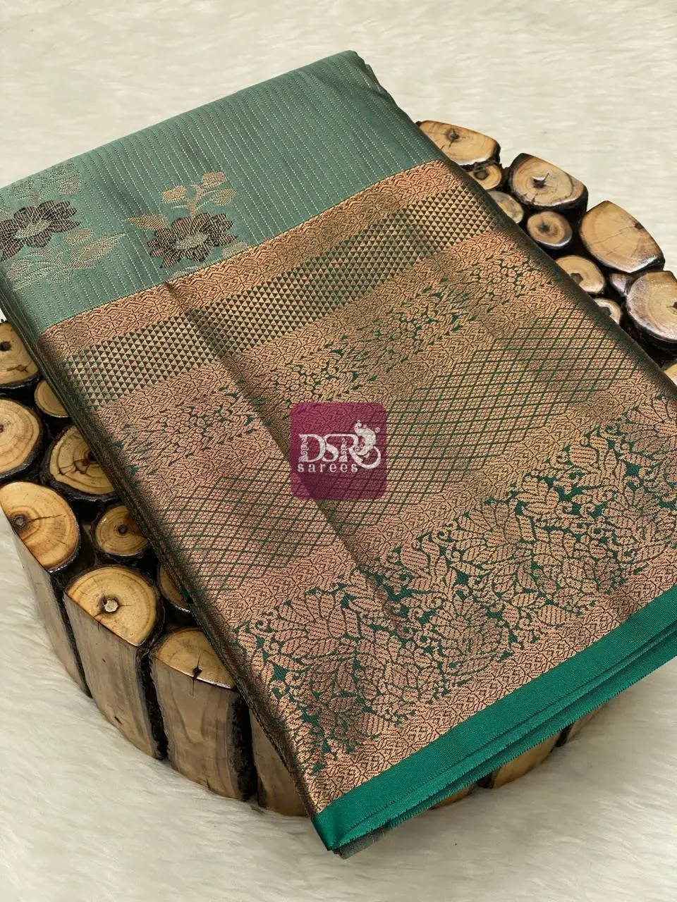 Premium Kanchi Lines Design