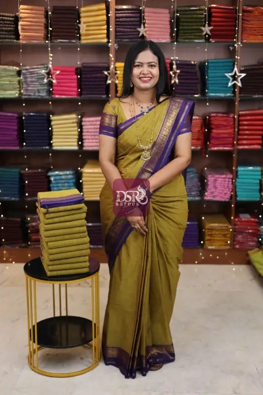 80's Count Chettinadu Sarees W/B