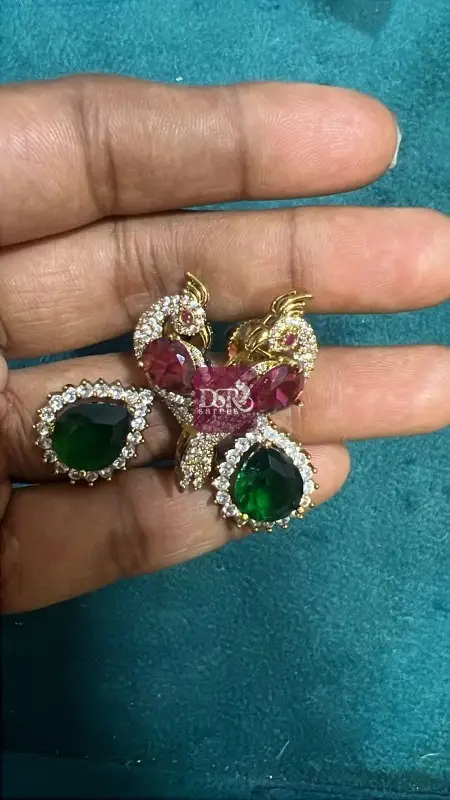 Earings Collections