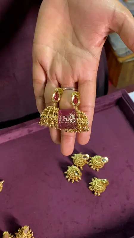 Earings Collections
