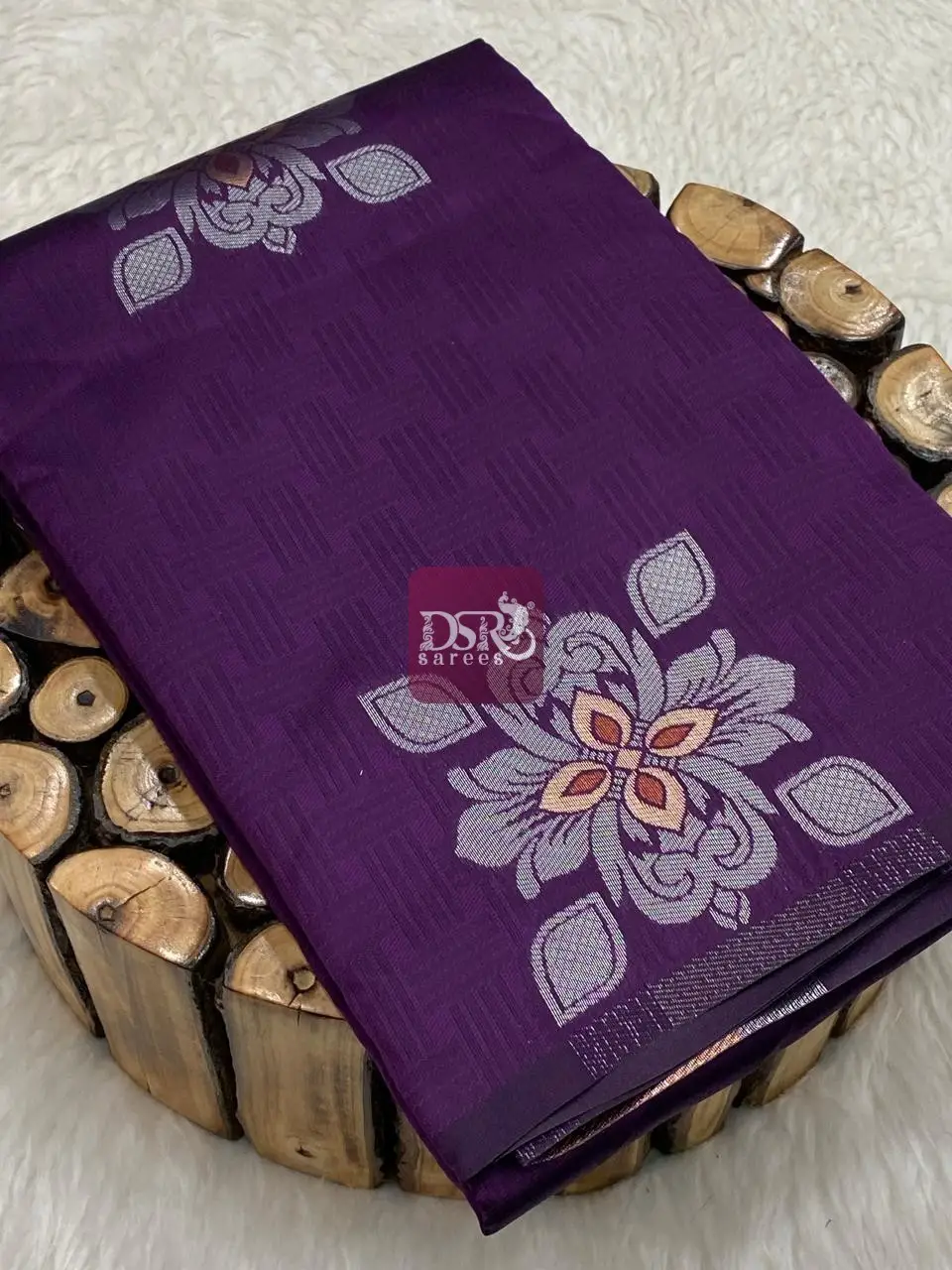 Borderless Emboss Sarees