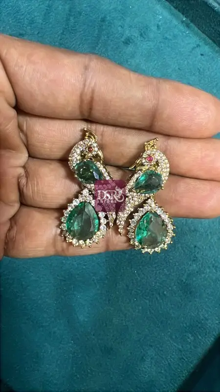 Earings Collections