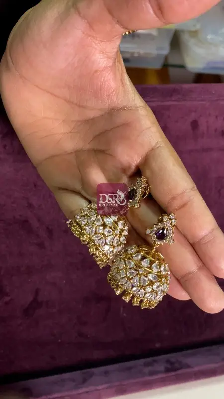 Earings Collections
