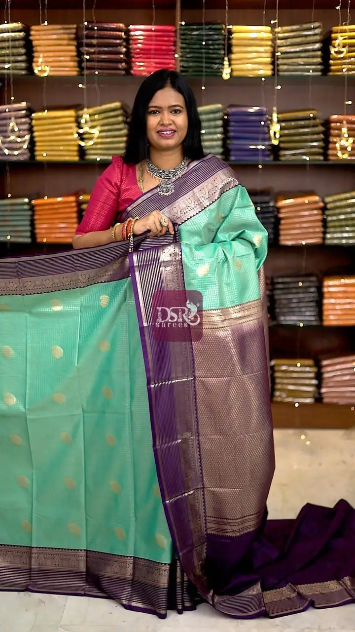 1000 Butta Korvai Border Saree