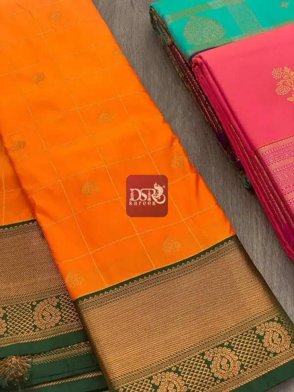Vairaooshi Korvai Border Saree