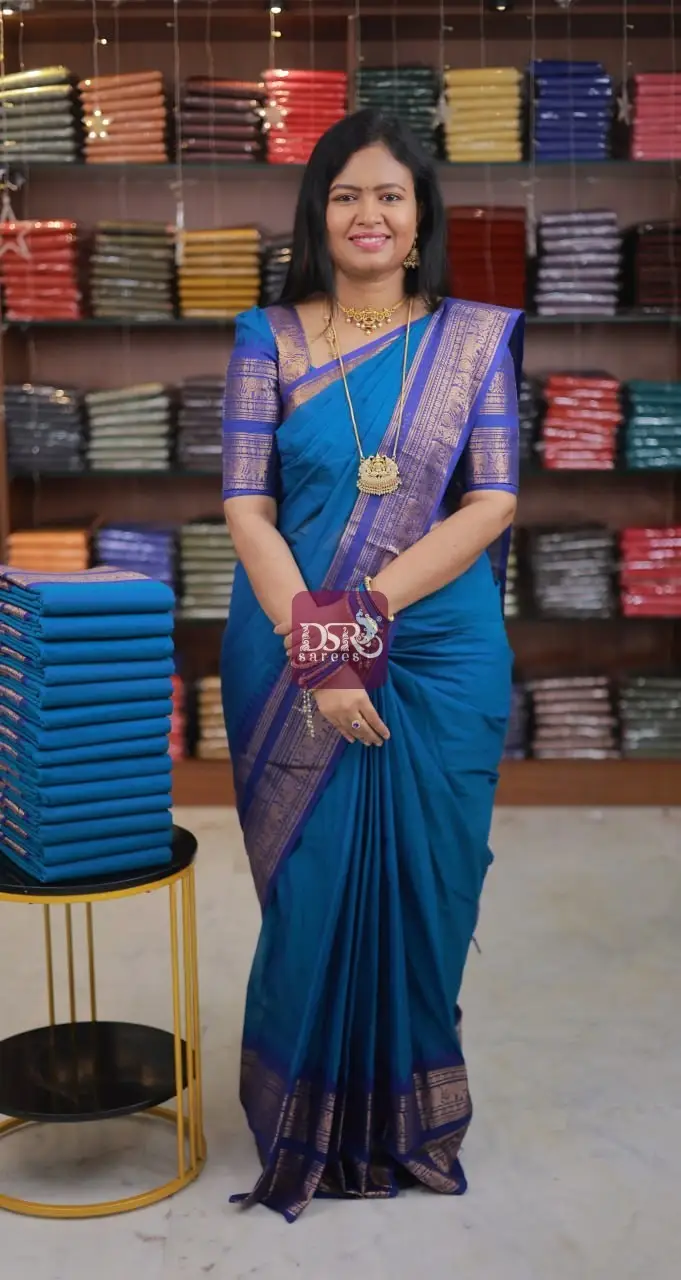 Chettinadu Cotton Sarees W/B