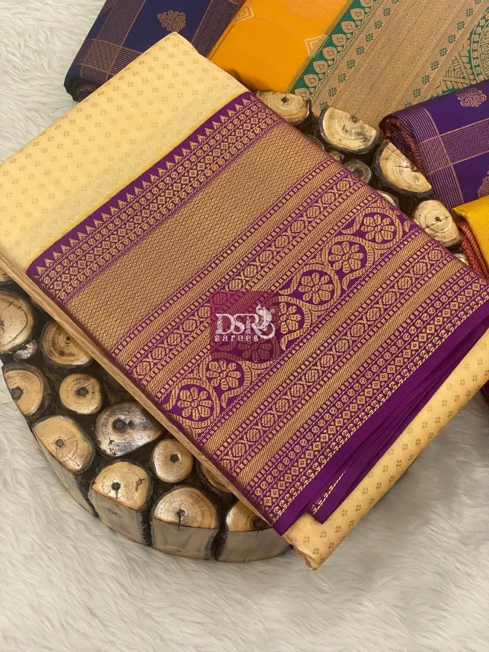 1000 Butta Korvai Border Saree