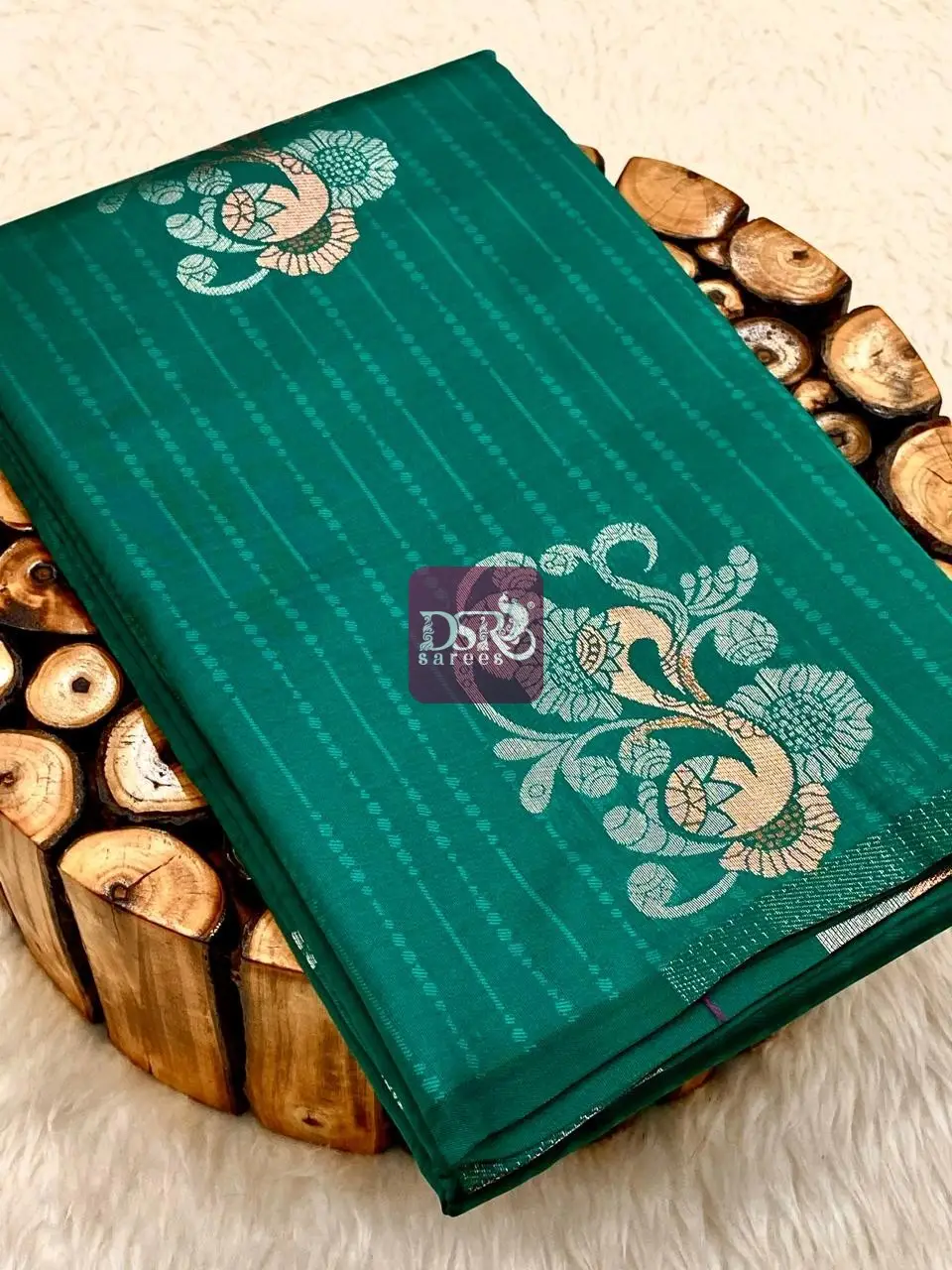 Borderless Emboss Sarees