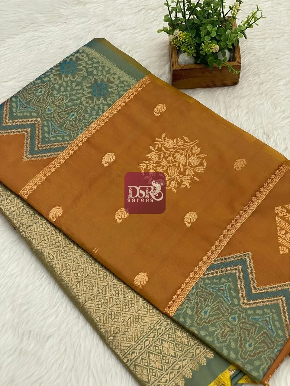 Pochampally Luxury Silk Saree