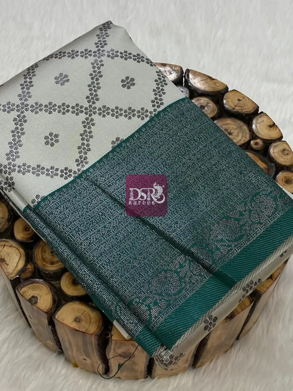 Chandravadhana saree
