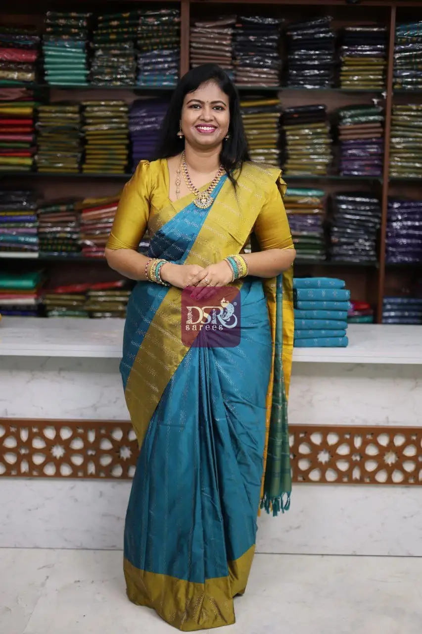 Arani Vairaooshi Soft Silk Saree