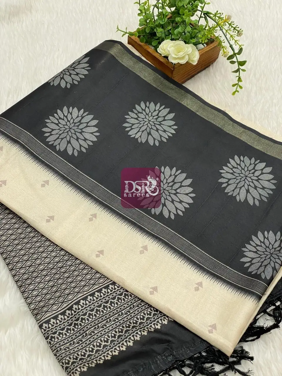 Semi Tussar Jute Silk Sarees