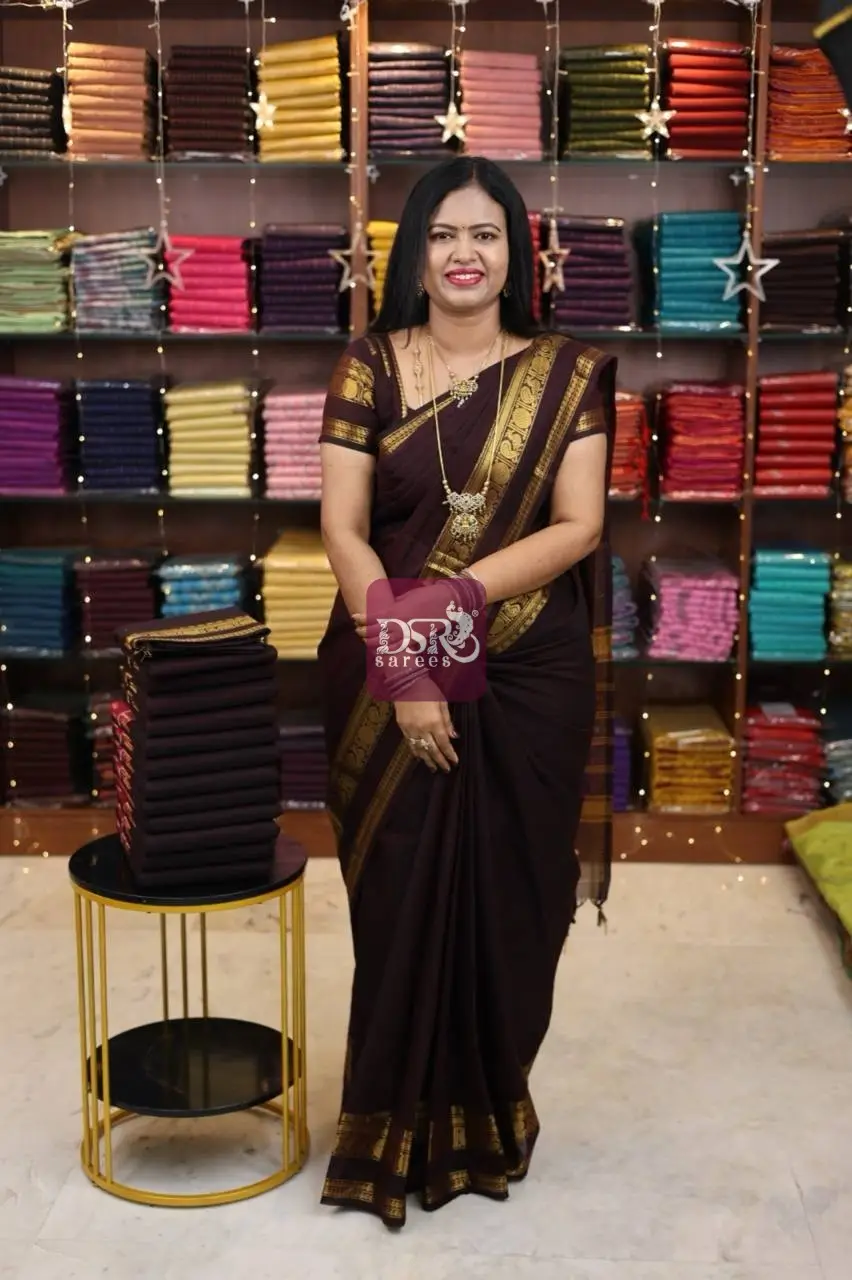 80's Count Chettinadu Sarees W/B