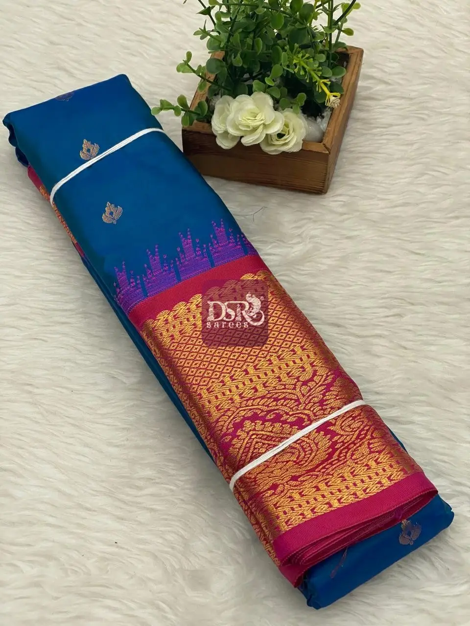 Semi Gadwal Border Sarees