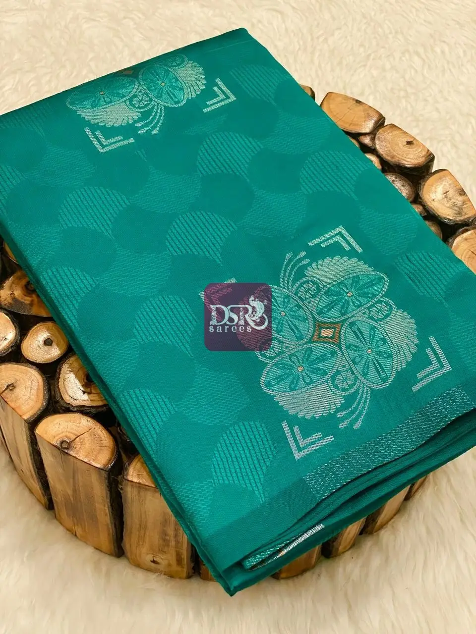 Borderless Emboss Sarees