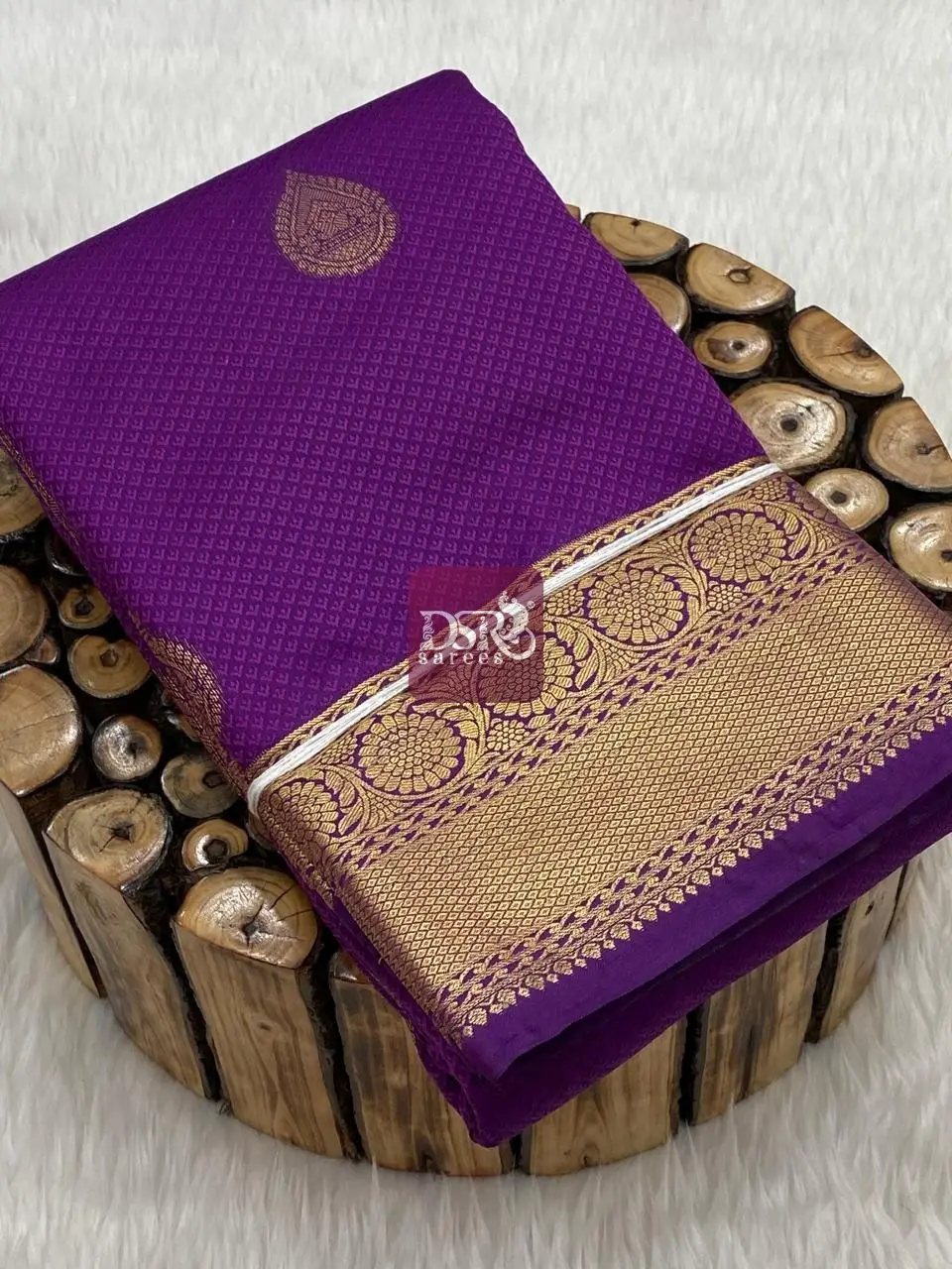 Jacquard Kanchi Pattu Sarees