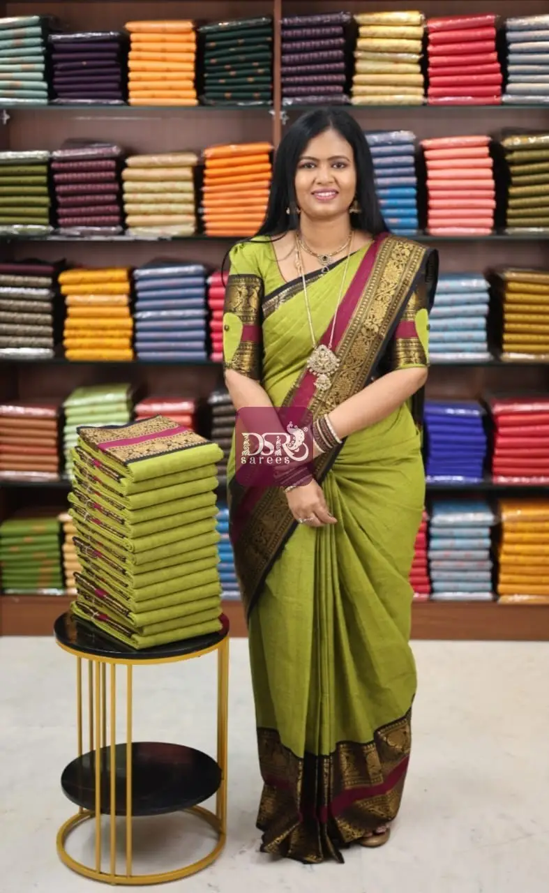 Chettinadu Cotton Sarees W/B