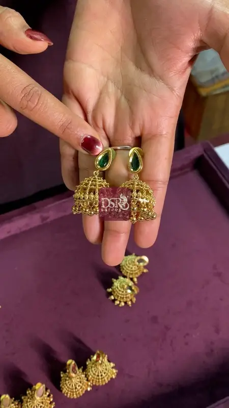 Earings Collections