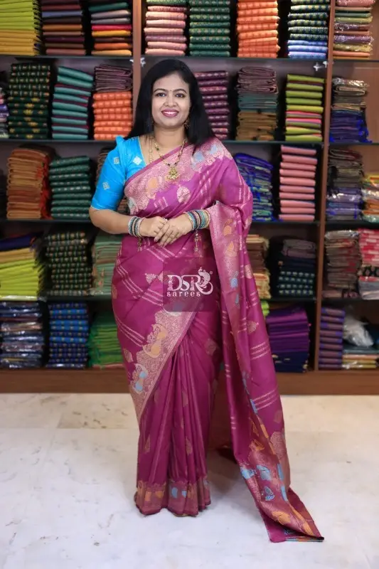 Premium Georgette Meena