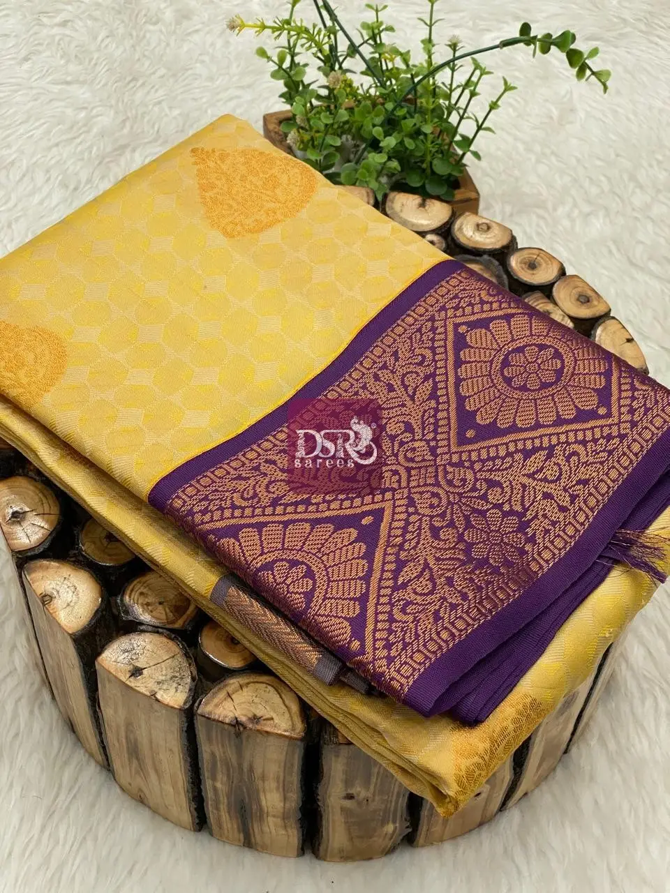 Korvai Border Embose Soft Silk