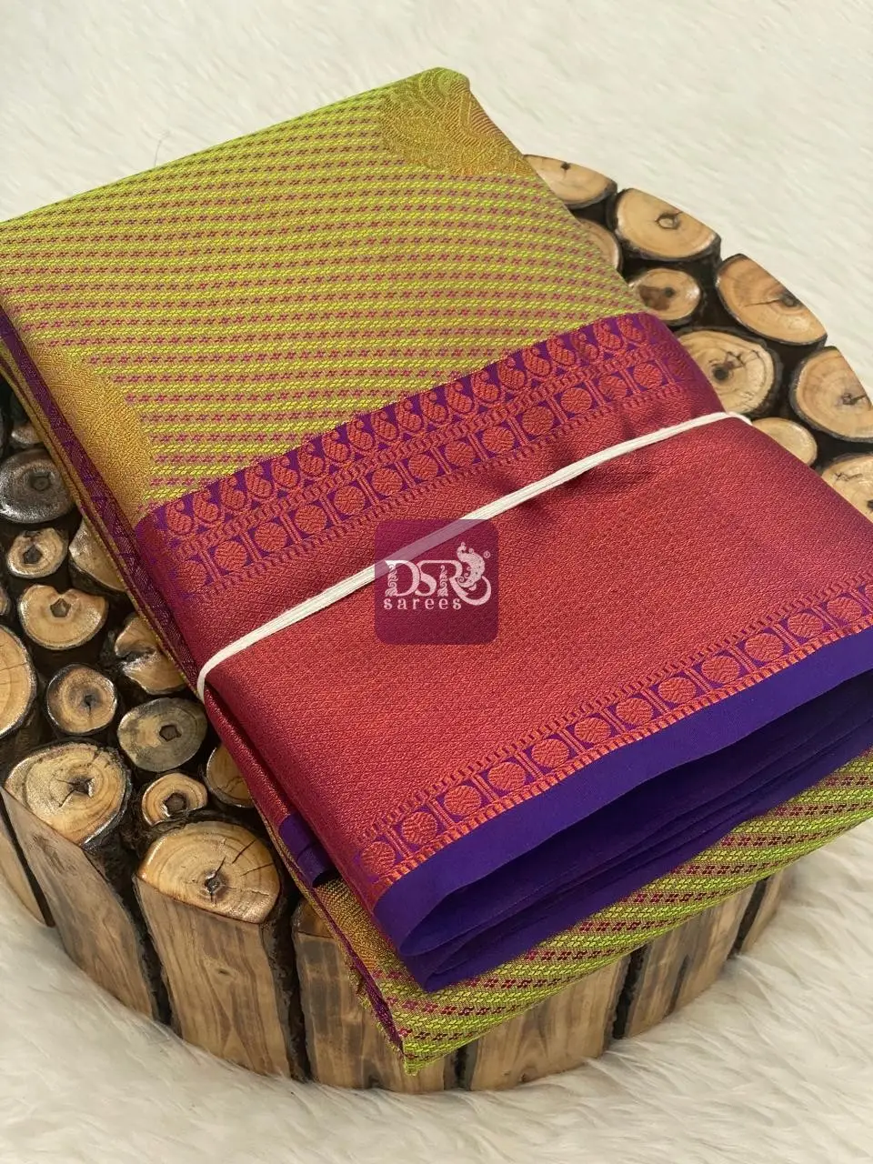 Self Embose Udal Butta Sarees