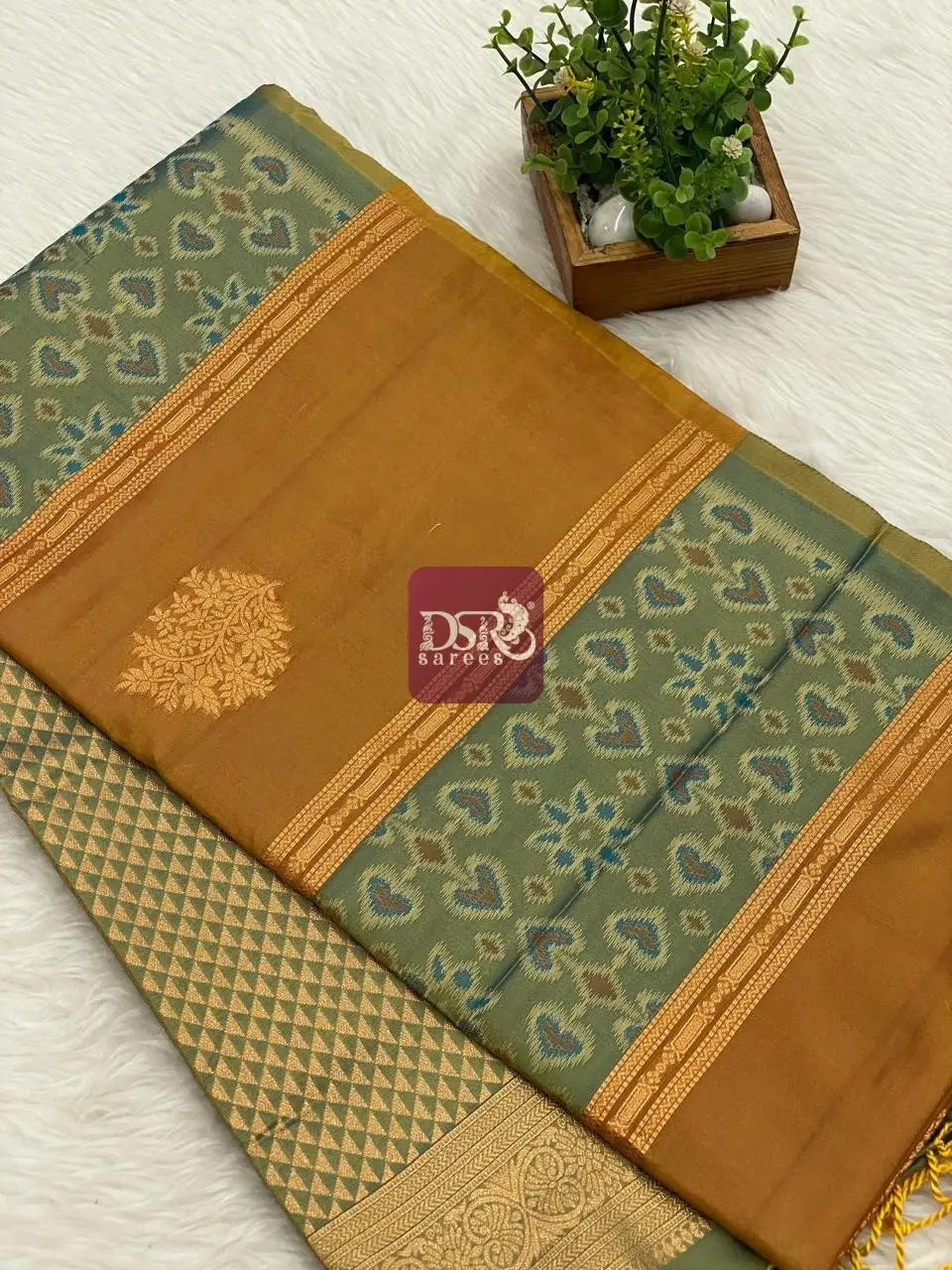 Pochampally Luxury Silk Saree
