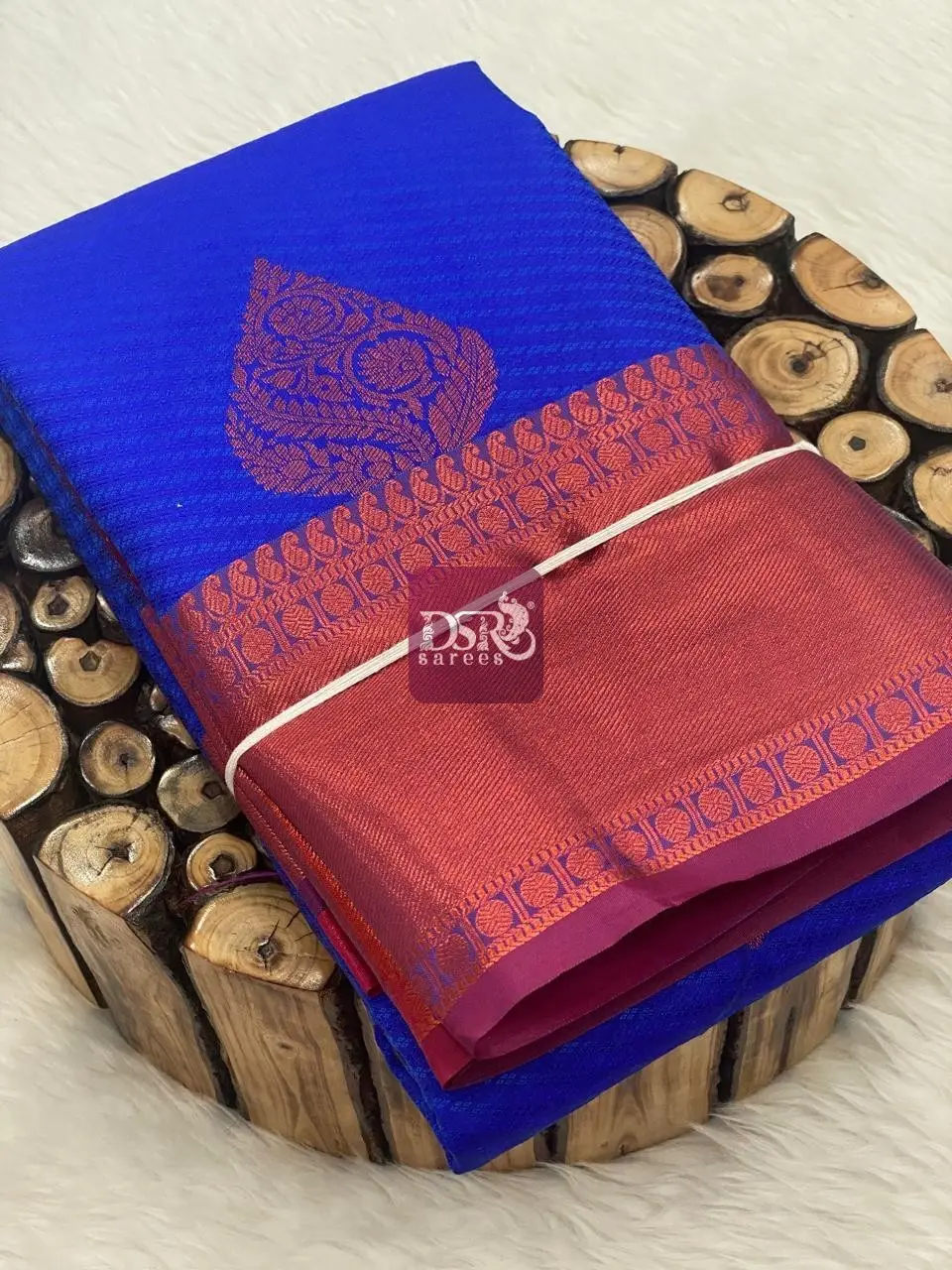 Self Embose Udal Butta Sarees