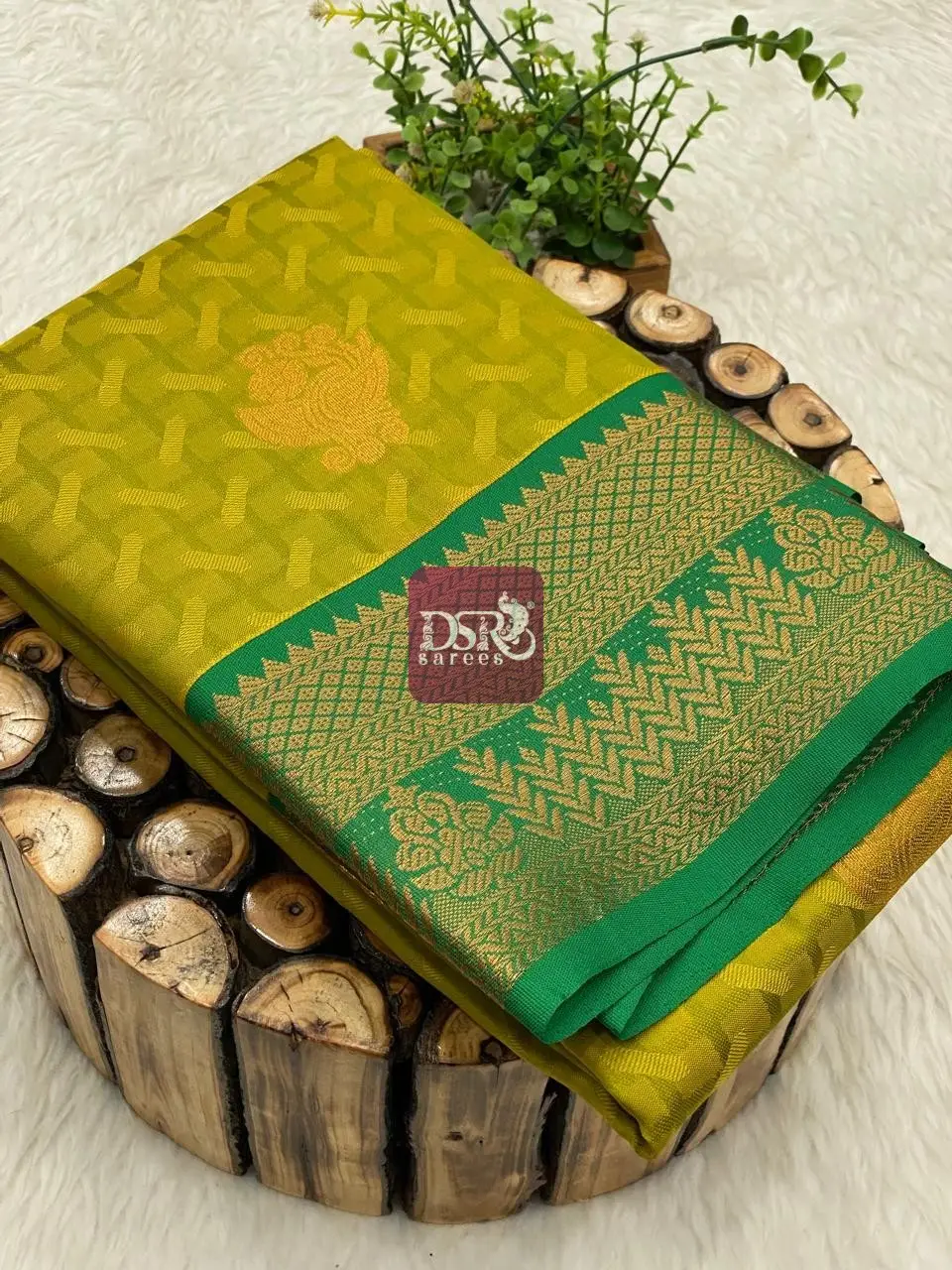 Korvai Border Embose Soft Silk