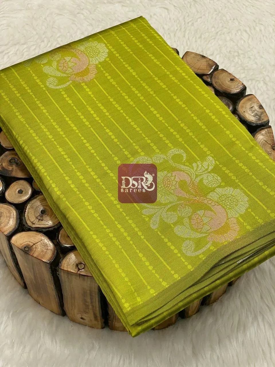 Borderless Emboss Sarees