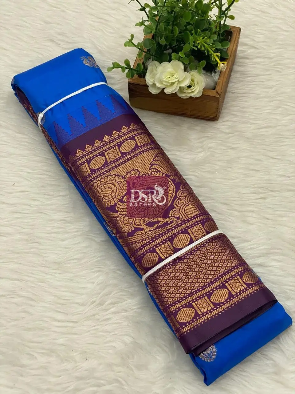 Semi Gadwal Border Sarees