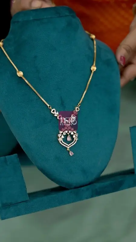 Mini Dolar Chain