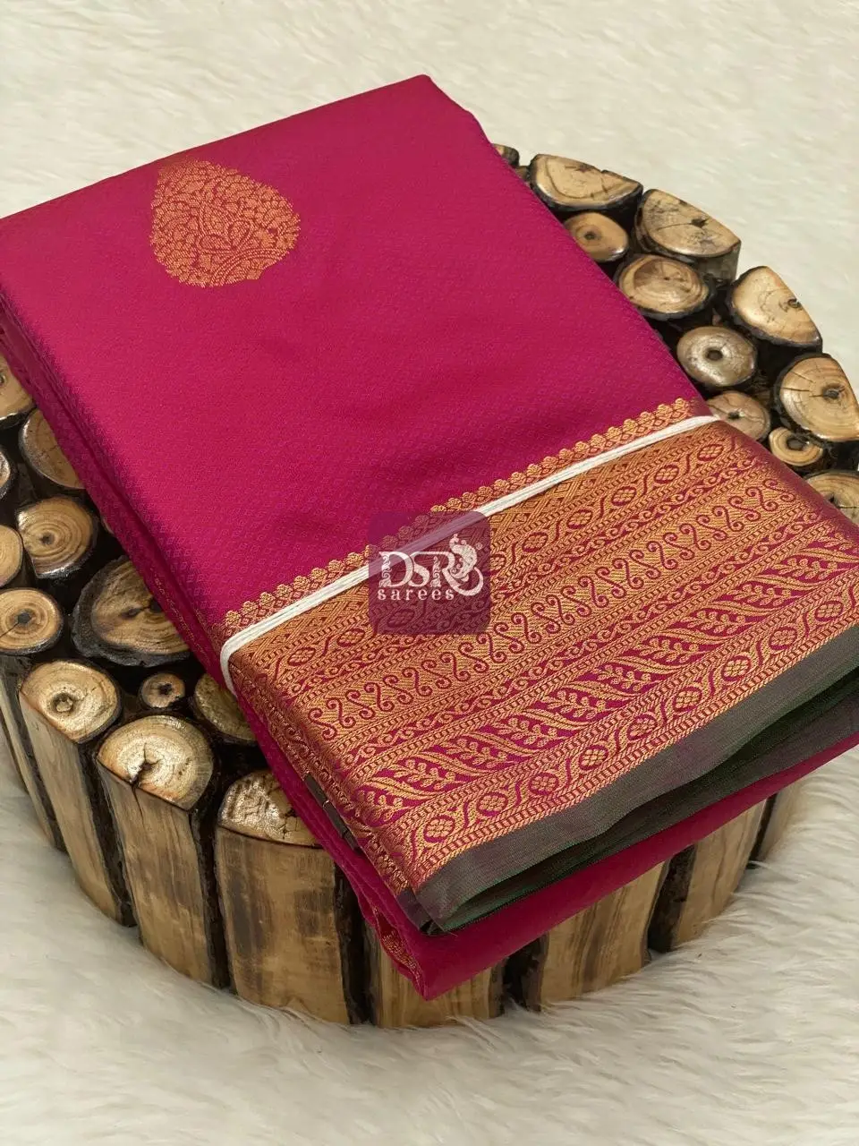 Jacquard Kanchi Pattu Sarees