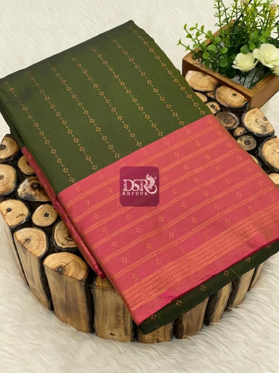 Arani Vairaooshi Soft Silk Saree