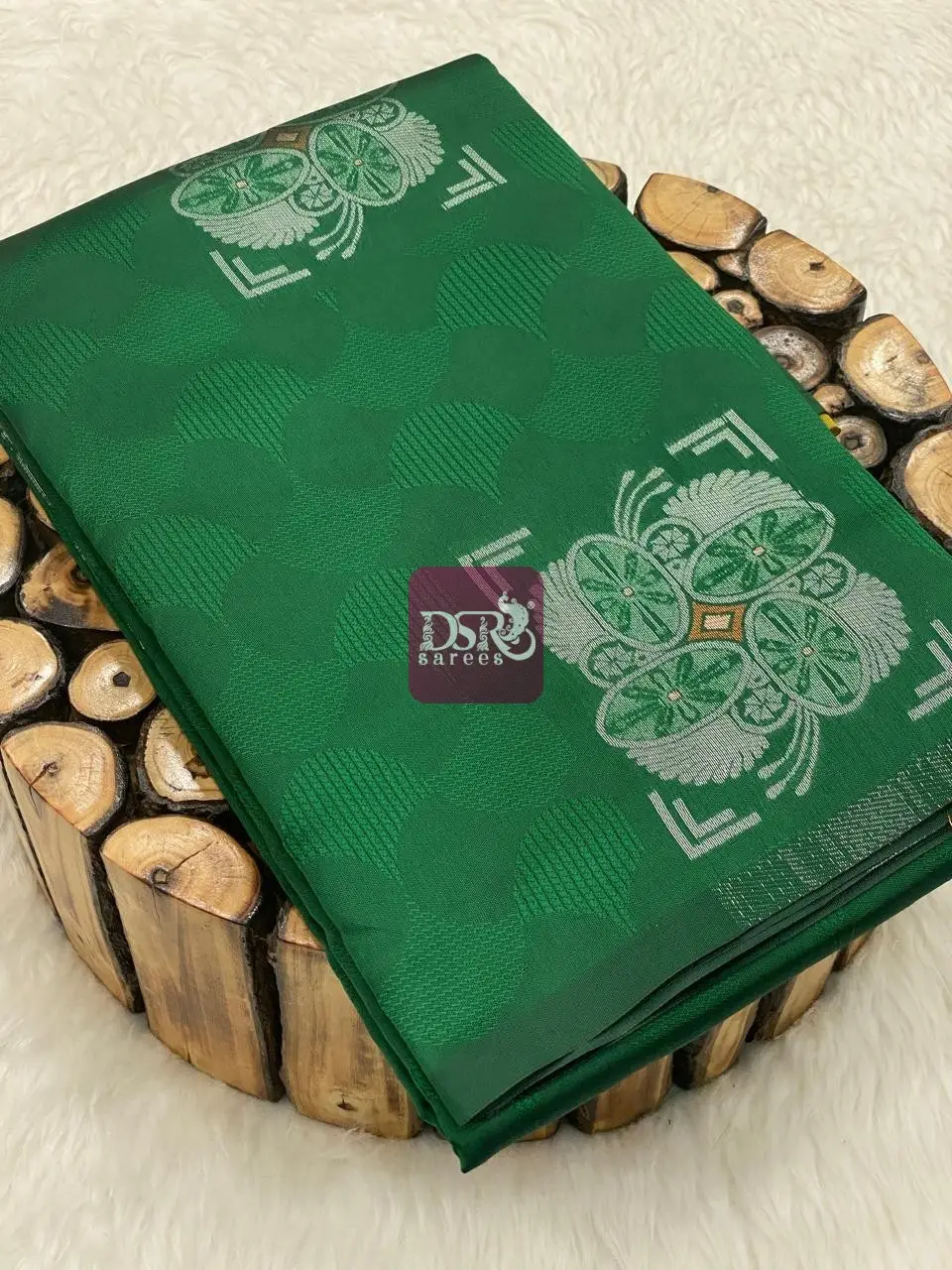 Borderless Emboss Sarees