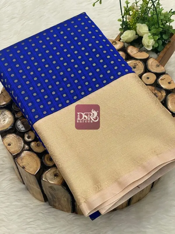 1000 Butta Korvai Border Saree