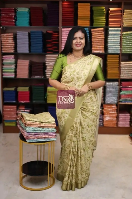 Venpattu Digital Prints Saree