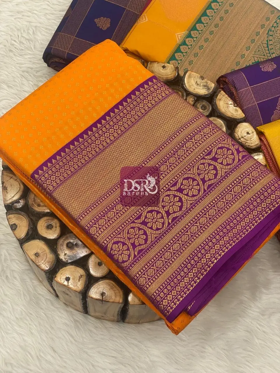 1000 Butta Korvai Border Saree