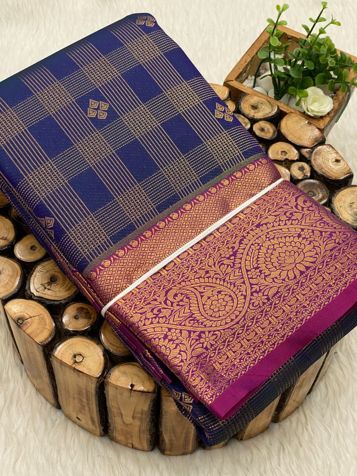Vairaooshi Korvai Border Saree